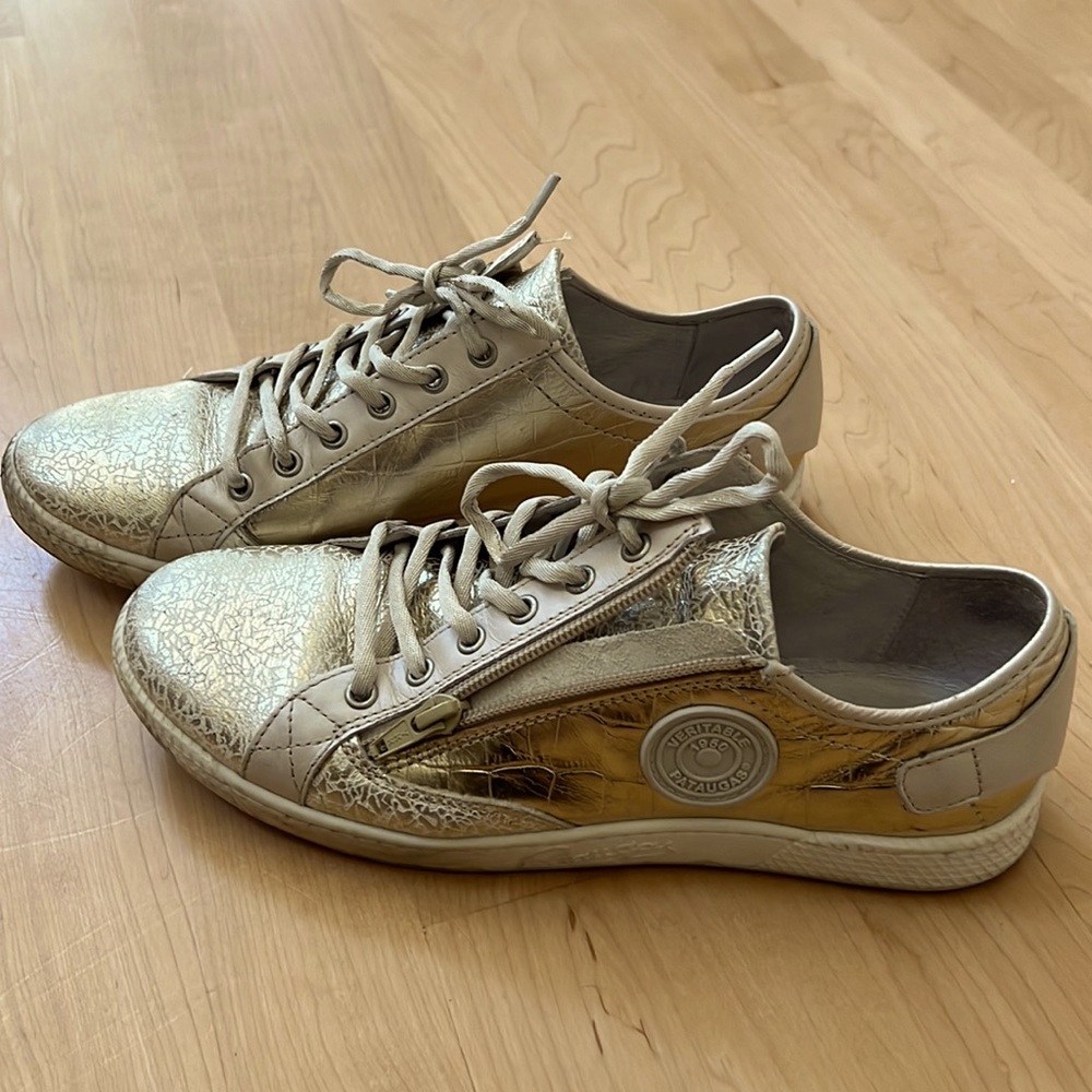Pataugas Veritable 1950 Womens zip gold & cream 39